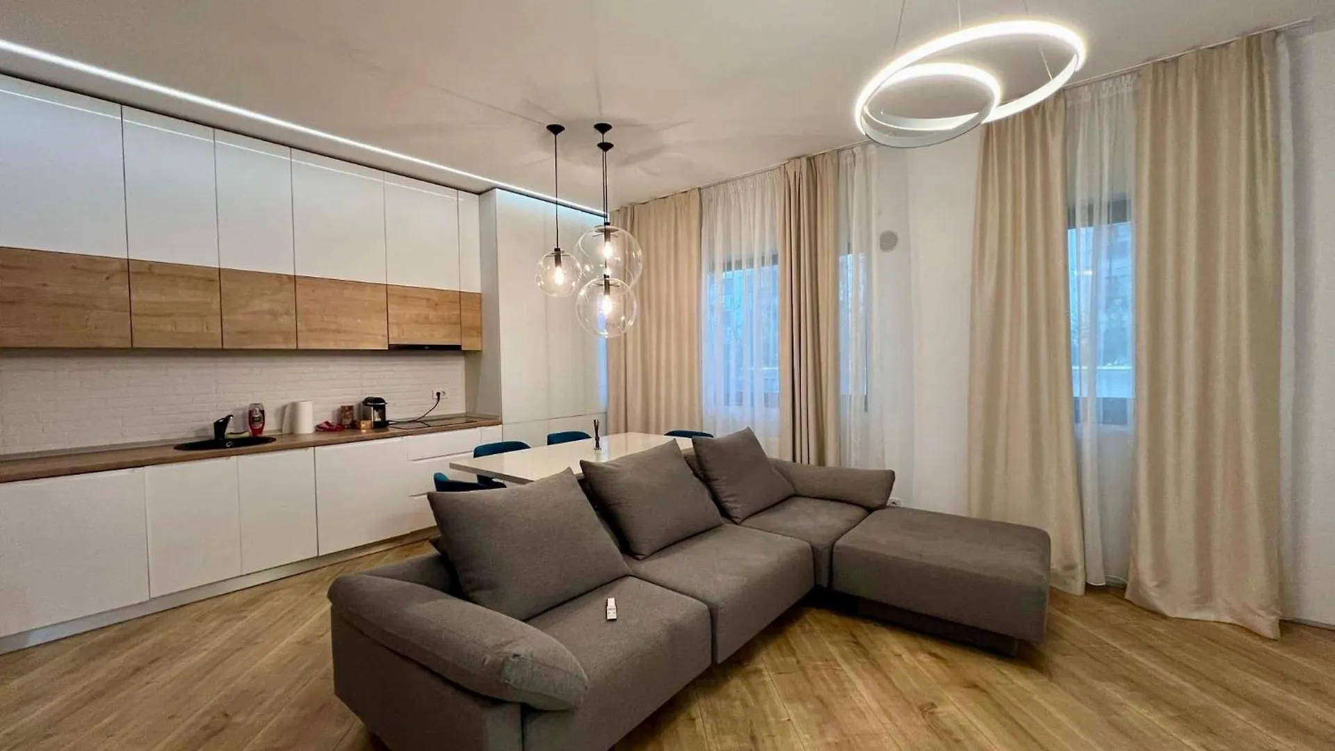 4City North Apartament 2 Rooms Voluntari