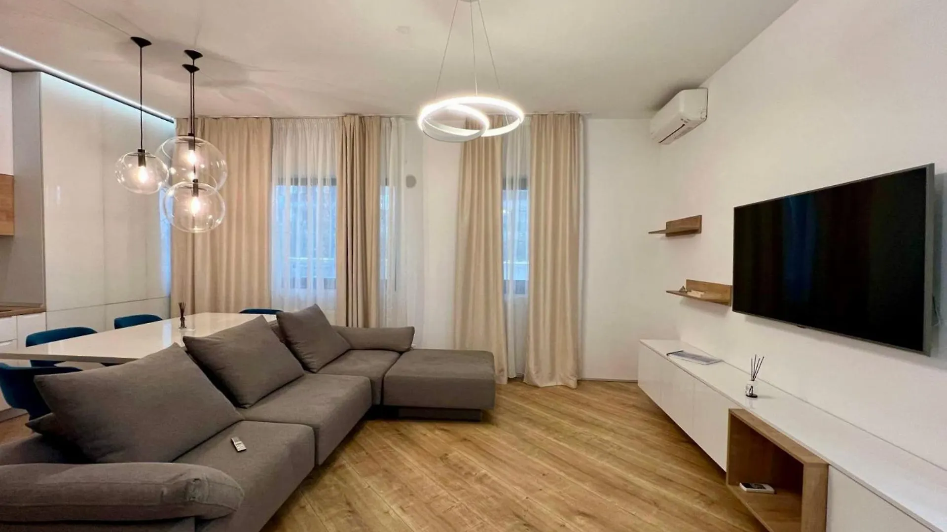 公寓 4City North Apartament 2 Rooms Voluntari 罗马尼亚